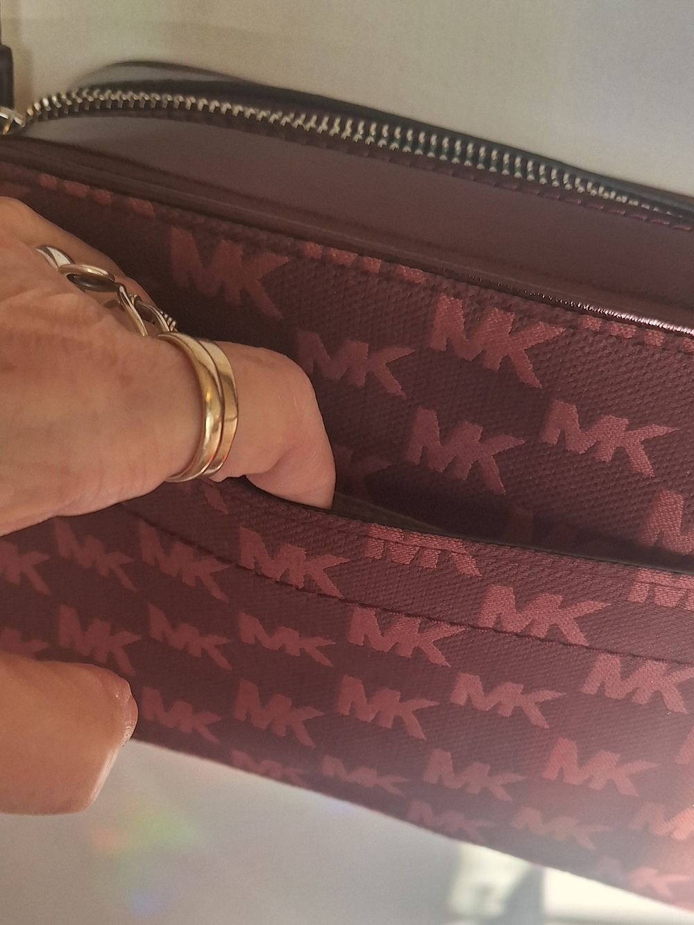 NWT Michael Kors Maeve Large Oxblood Monogram Crossbody Bag 10.5x6.5x3 - Picture 6 of 14